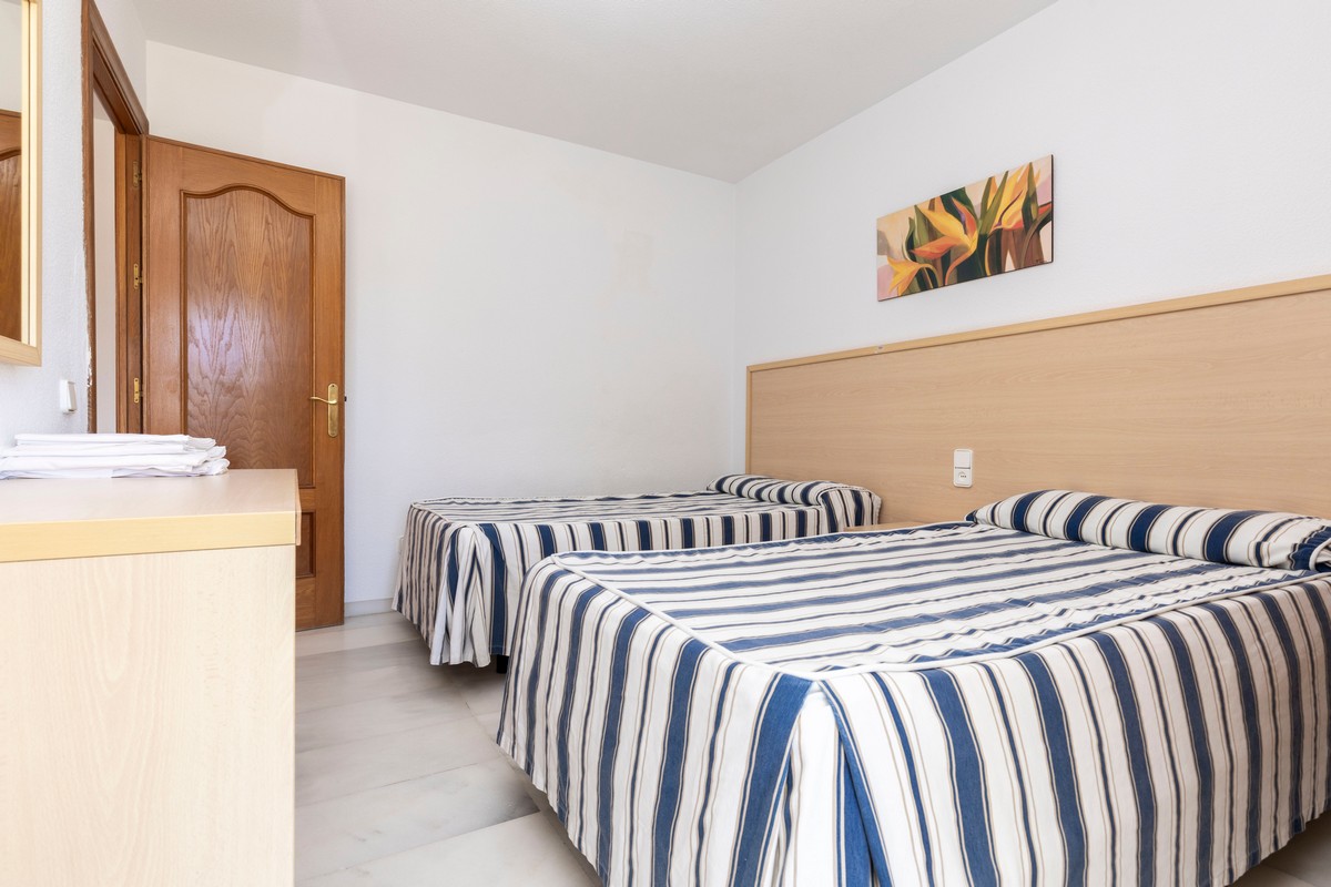 La vostra nuova casa vi aspetta al Complejo Golf Center! Vivere con stile e comfort