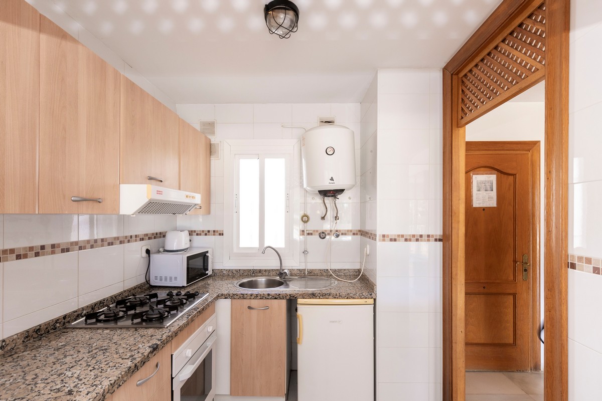 La vostra nuova casa vi aspetta al Complejo Golf Center! Vivere con stile e comfort