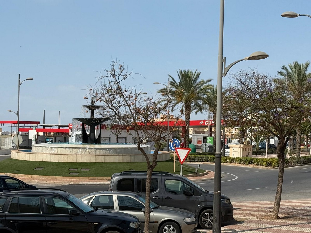 Multi-family plot of 1.247m² in Avenida Juan Carlos III, Aguadulce