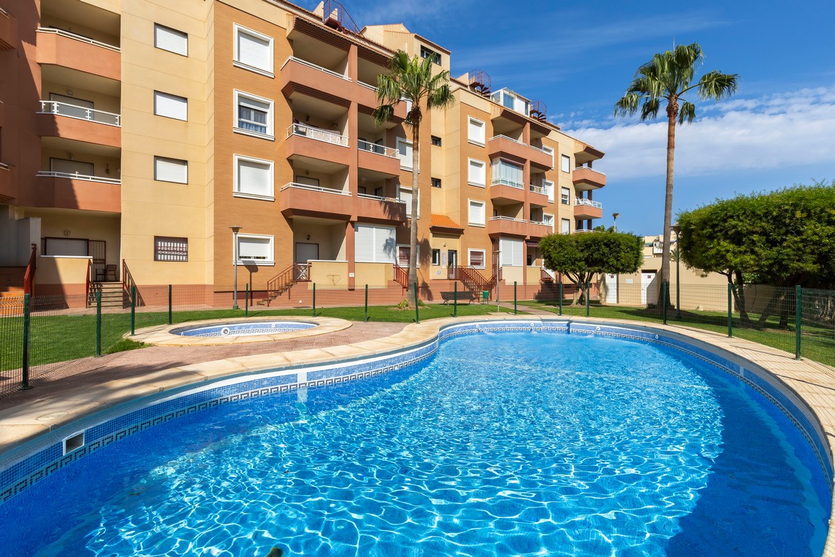 Appartement de deux chambres à seulement 5 minutes de la plage