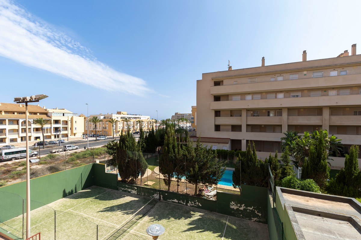 Appartement de deux chambres à seulement 5 minutes de la plage