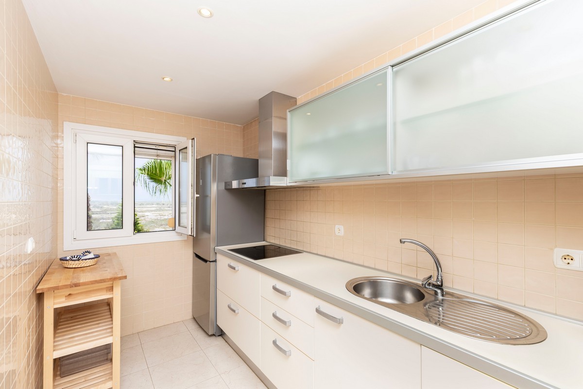 Magnificent apartment in 1st beach line, Complex Villa Romana
