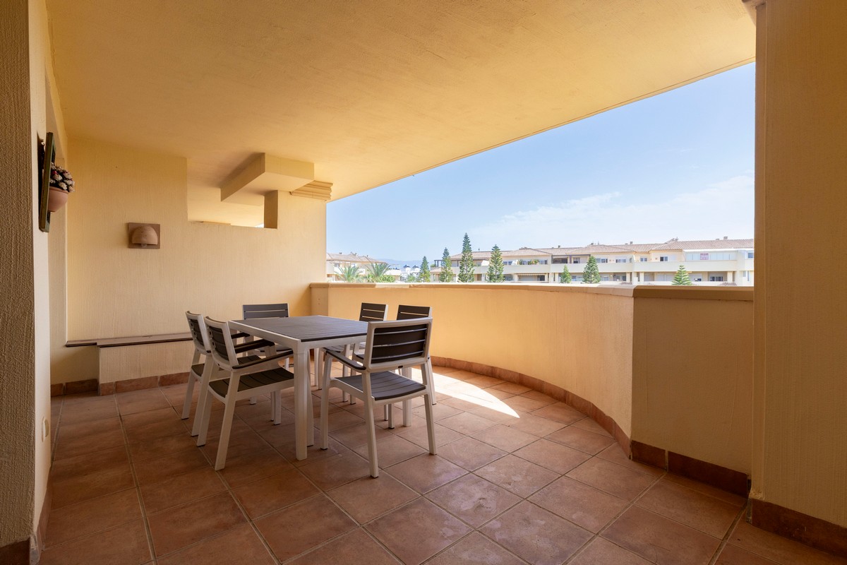 Magnificent apartment in 1st beach line, Complex Villa Romana