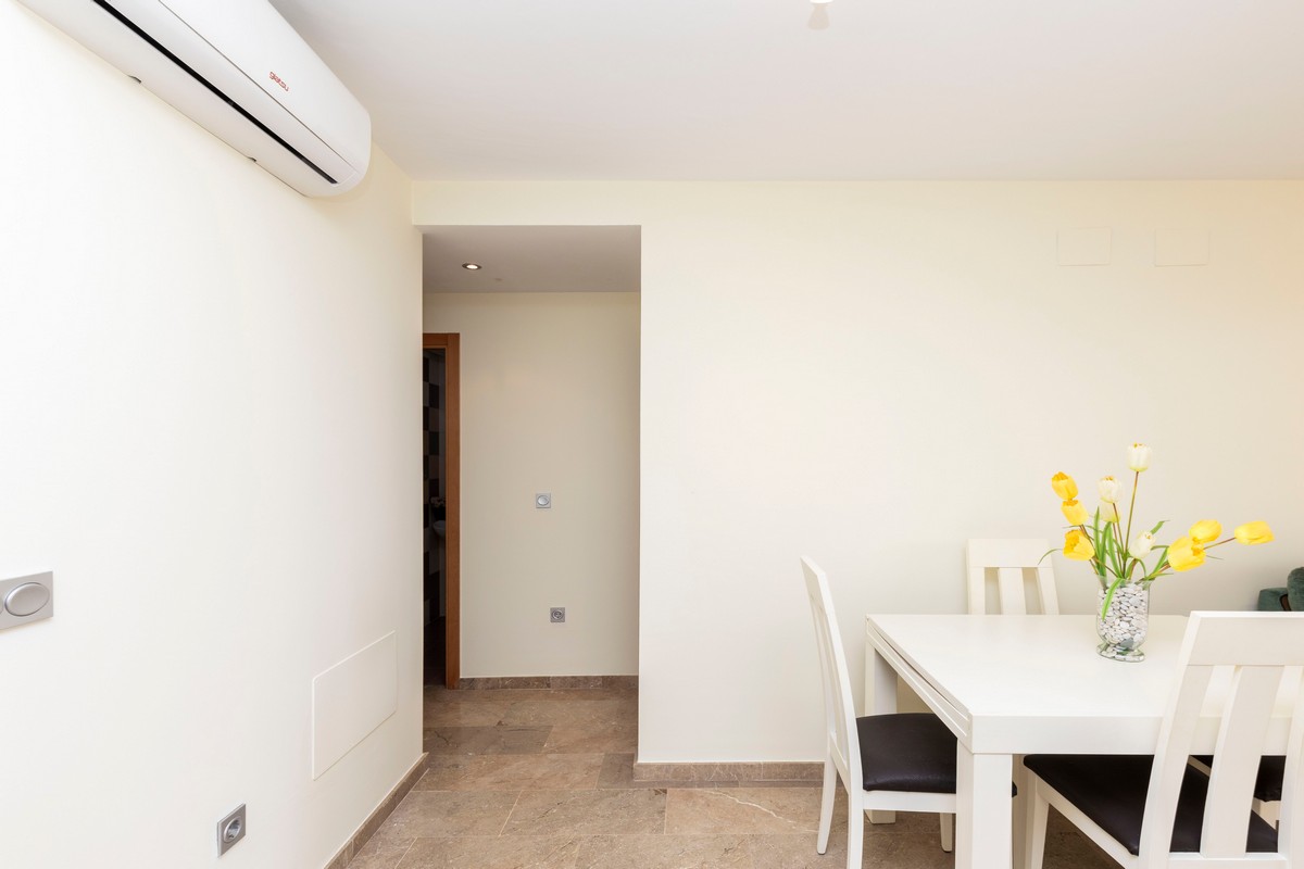 Apartment ready to move in and with sea views, Vereda Golf Complex