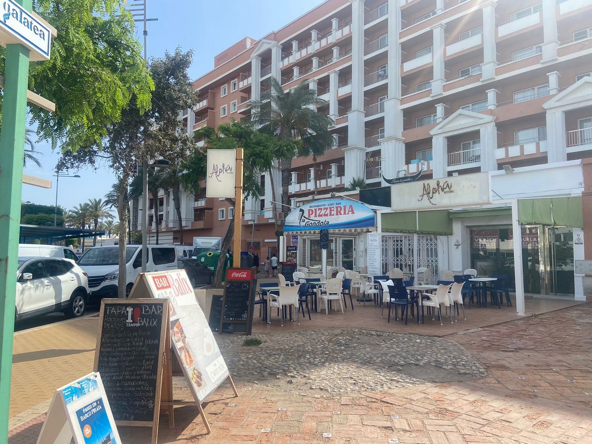 Local totalmente reformado ubicado en Avenida Playa Serena