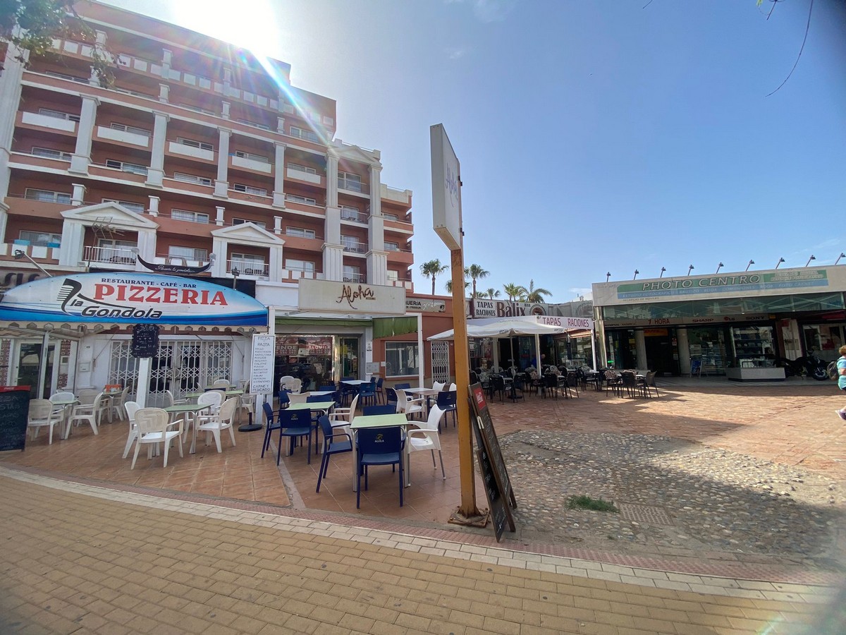 Local totalmente reformado ubicado en Avenida Playa Serena