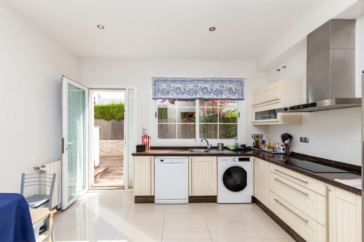 Impressive villa in the heart of Playa Serena