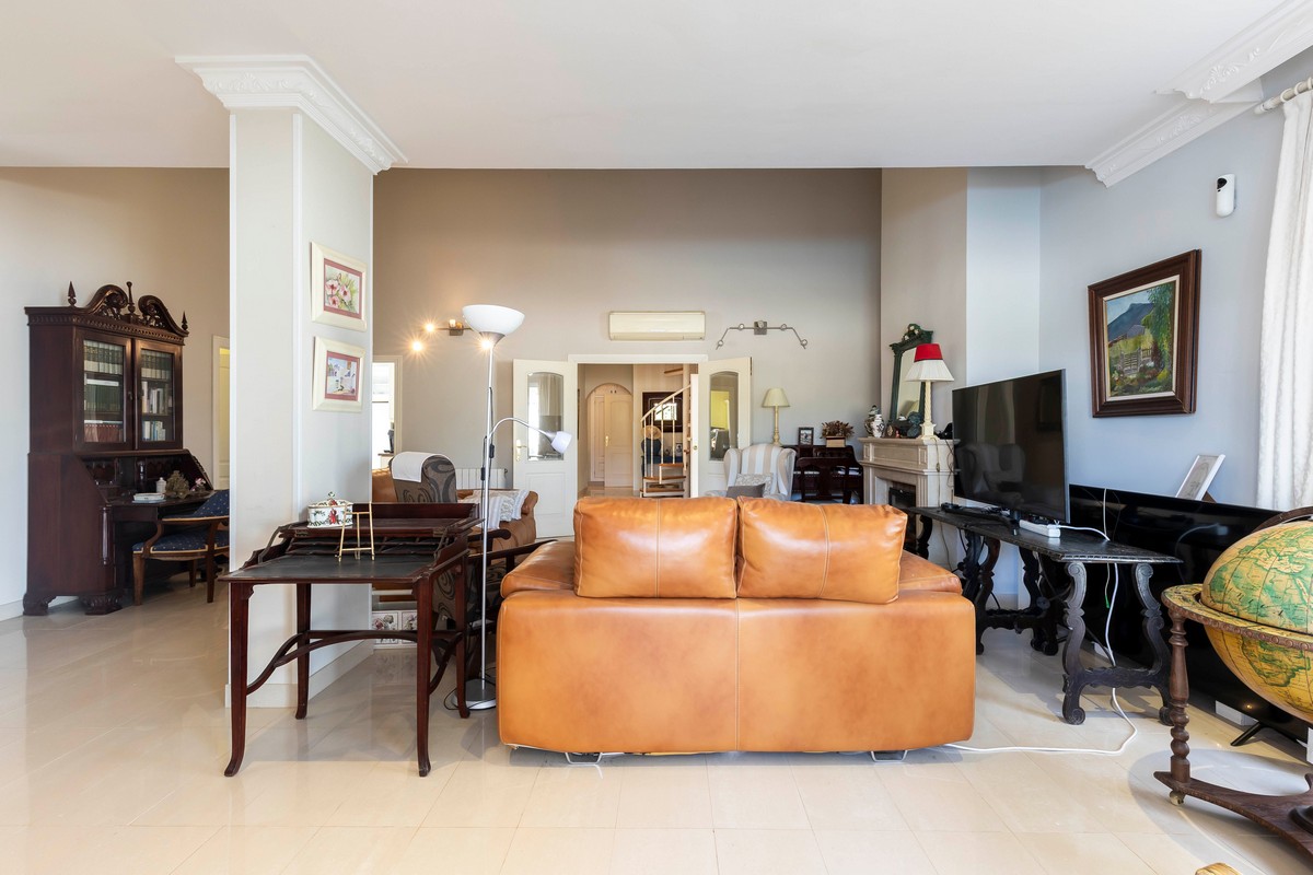 Impressive villa in the heart of Playa Serena