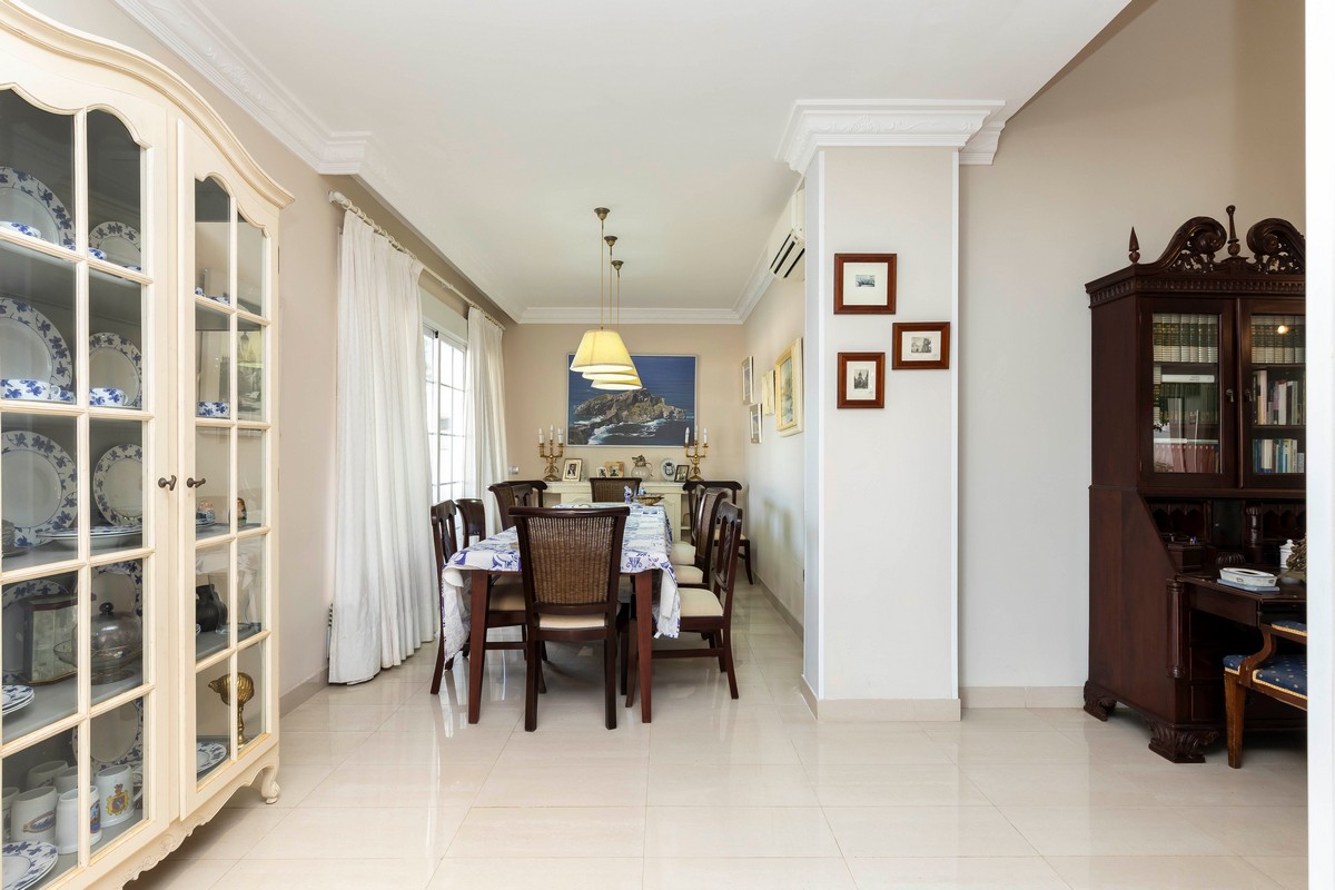 Impressive villa in the heart of Playa Serena