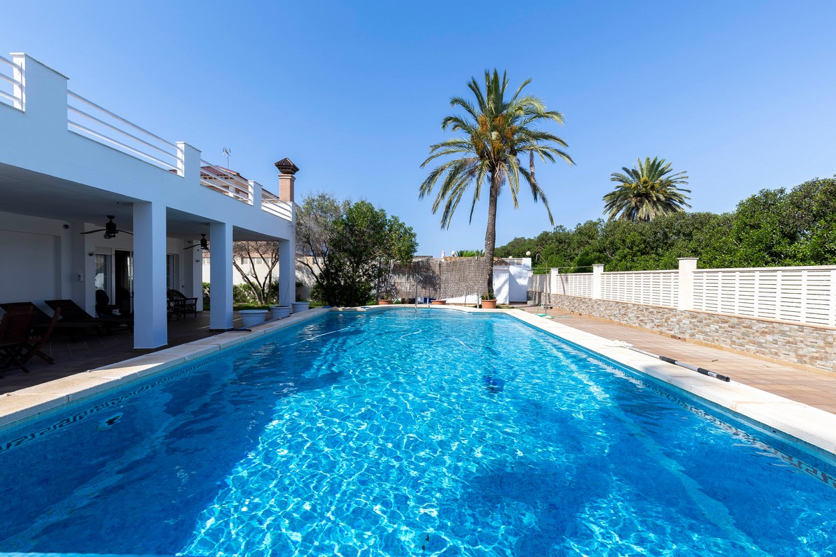 Impressive villa in the heart of Playa Serena