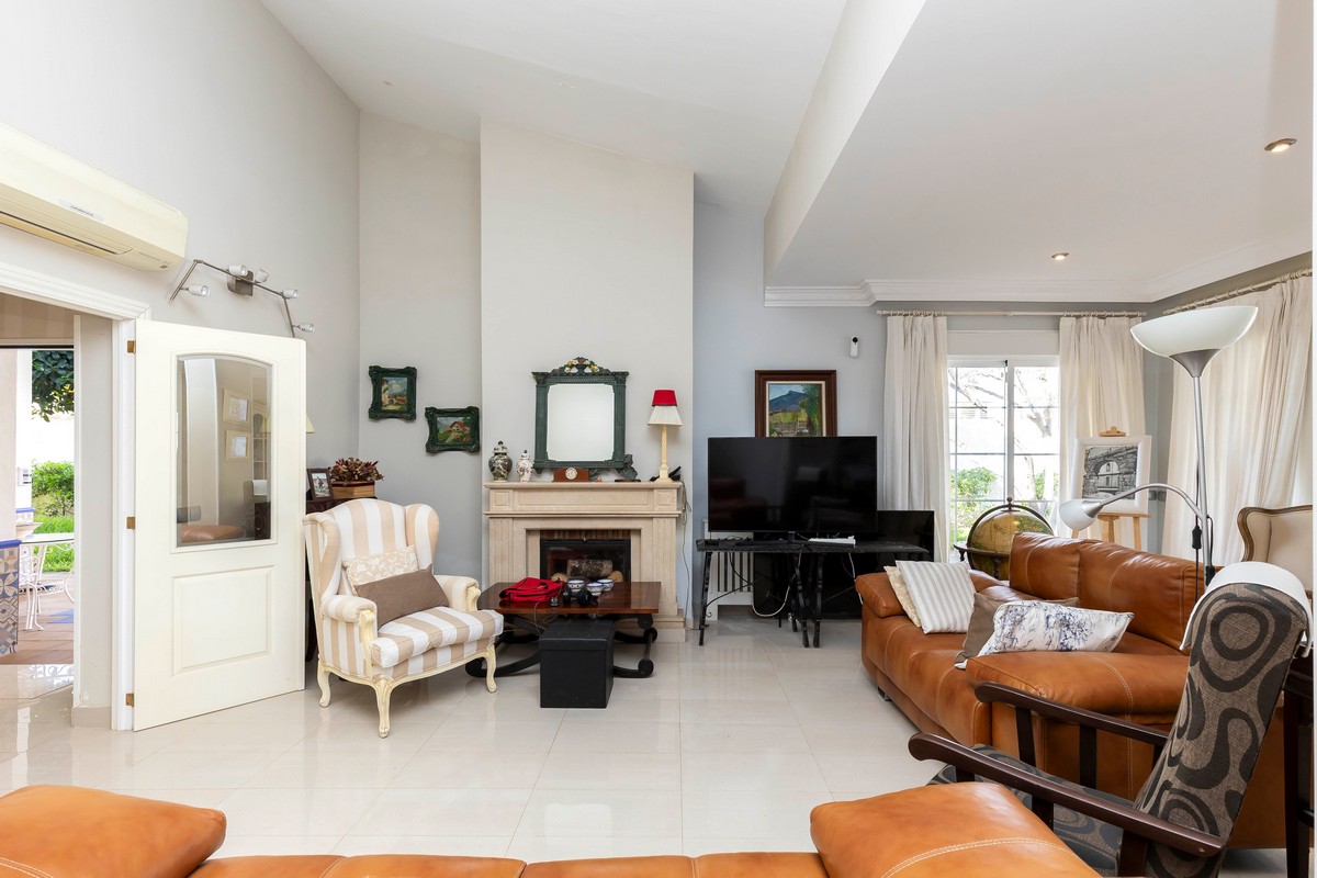Impressive villa in the heart of Playa Serena