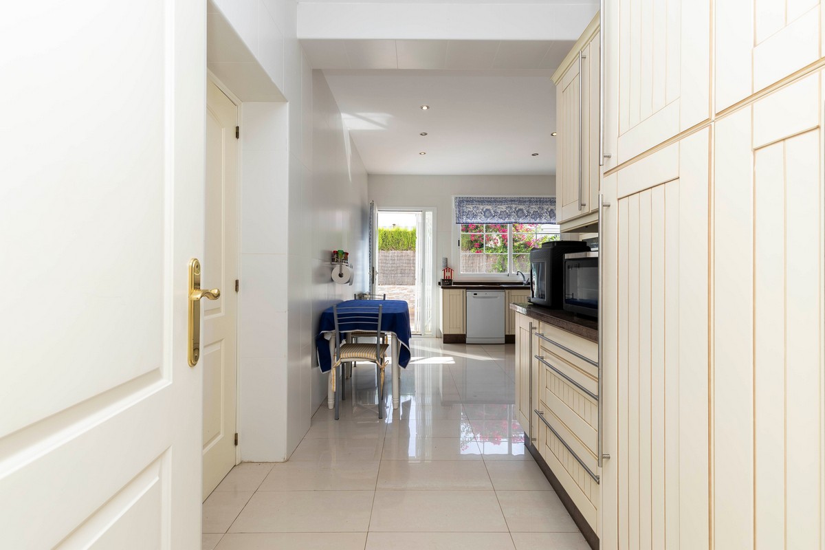 Impressive villa in the heart of Playa Serena