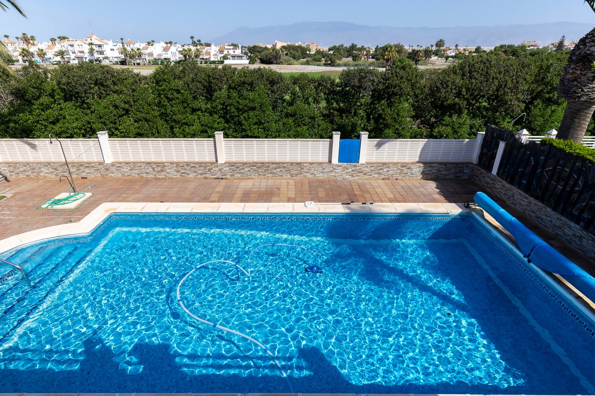 Impressive villa in the heart of Playa Serena