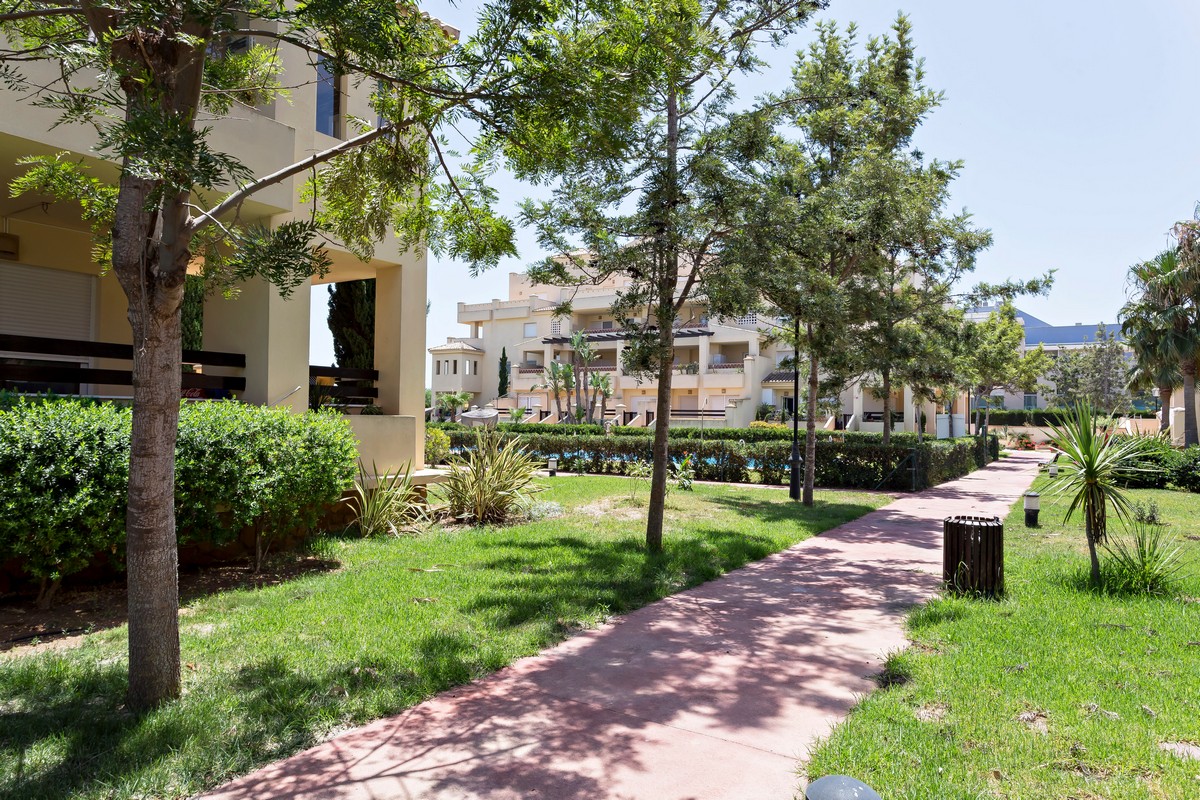 Villa Romana Golf Complex, ground floor apartment ready to move into