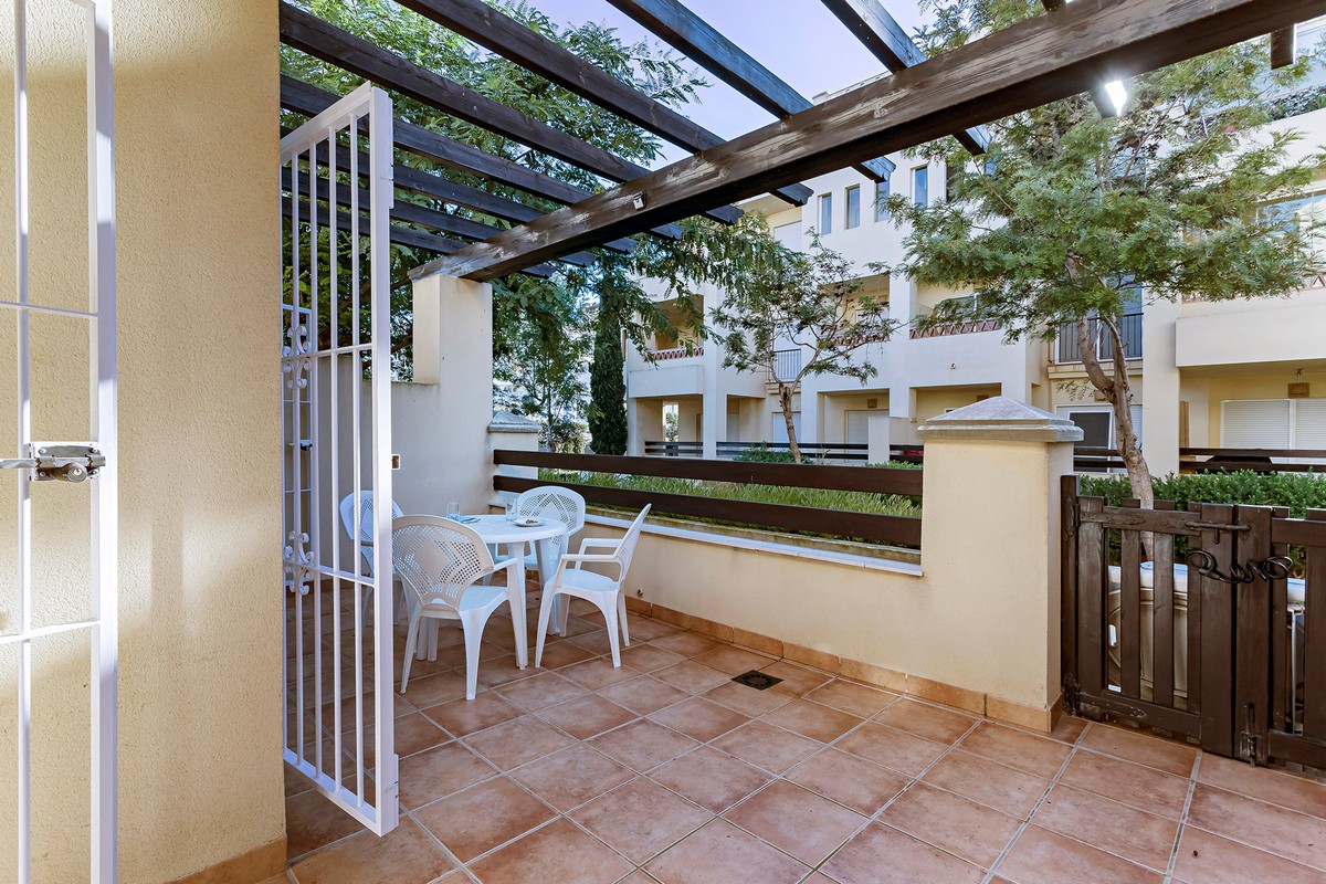 Villa Romana Golf Complex, ground floor apartment ready to move into