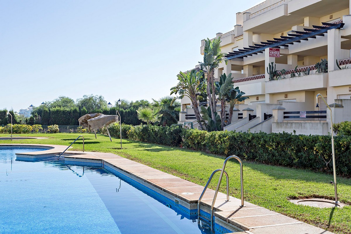 Villa Romana Golf Complex, ground floor apartment ready to move into