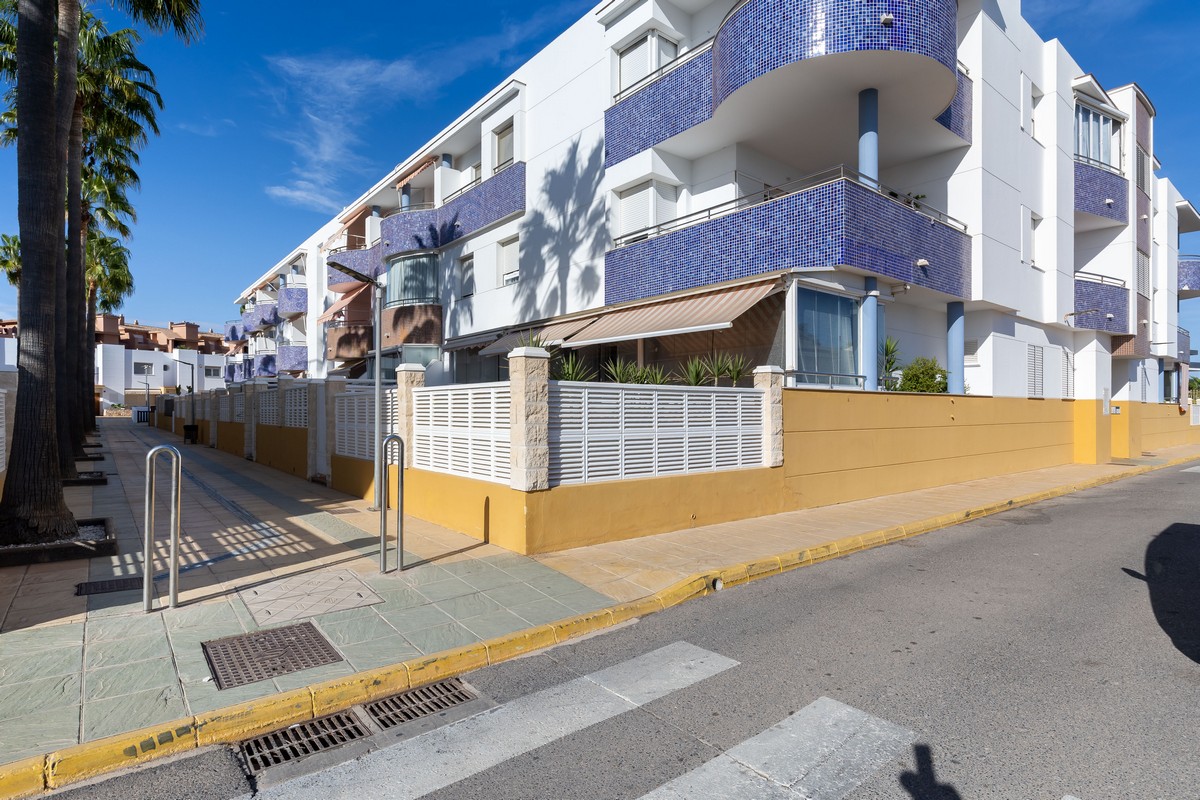 Spazioso appartamento con 3 camere da letto sul lungomare, Almerimar