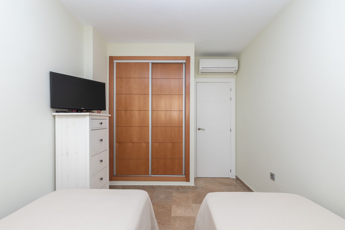 Espectacular apartamento en segunda línea de playa, Complejo Vereda Golf FII