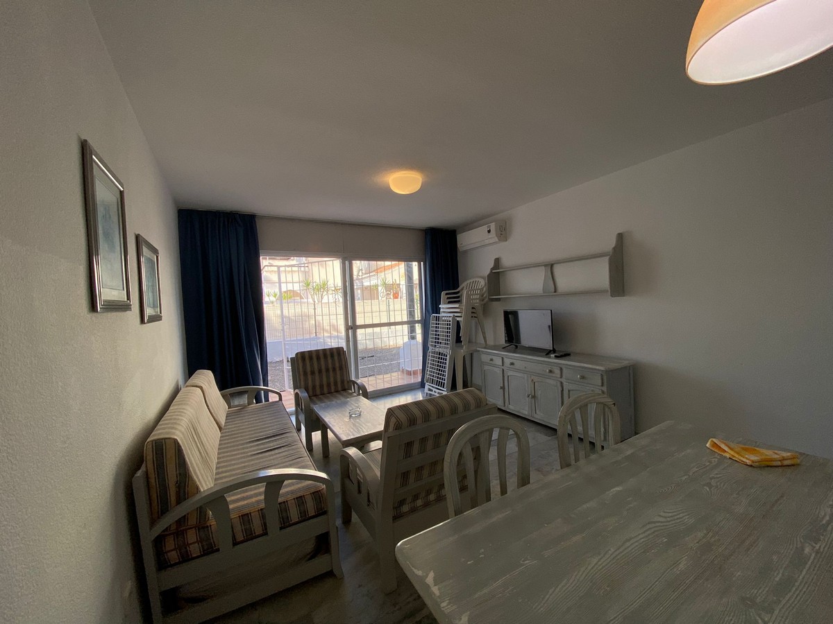 Apartamento en planta baja con jardín, Complejo Golf Center Pueblo