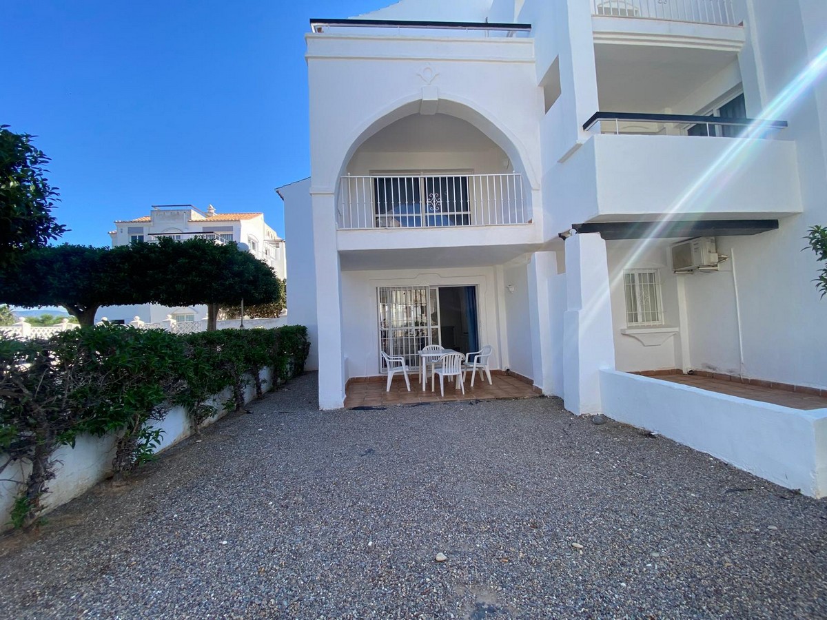 Apartamento en planta baja con jardín, Complejo Golf Center Pueblo