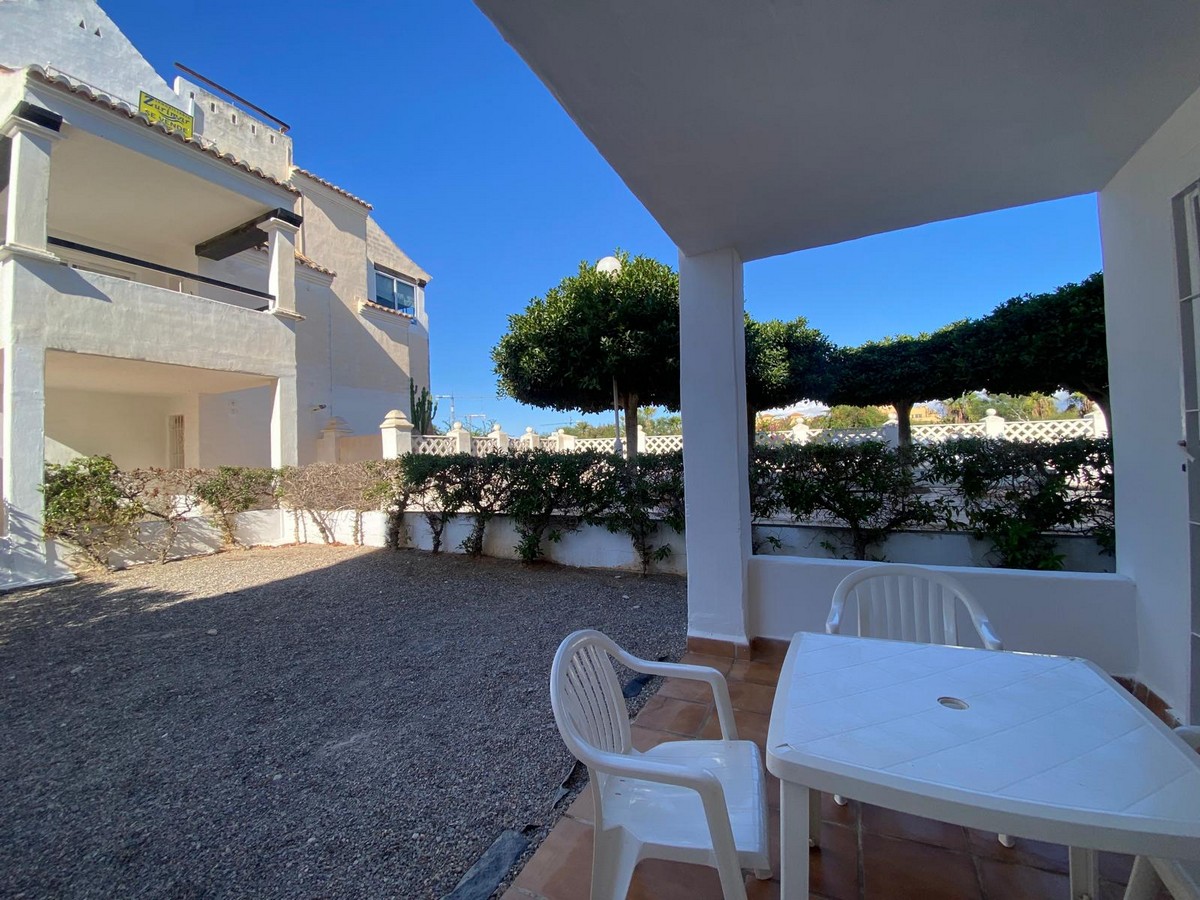 Apartamento en planta baja con jardín, Complejo Golf Center Pueblo