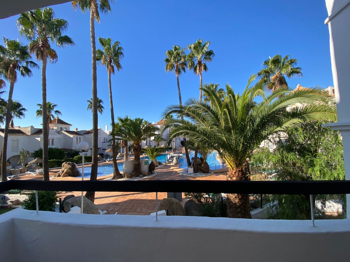 Apartamento en planta primera, Complejo Golf Center Pueblo