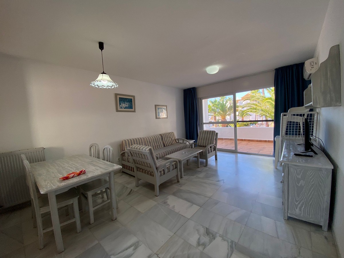 Apartamento en planta primera, Complejo Golf Center Pueblo