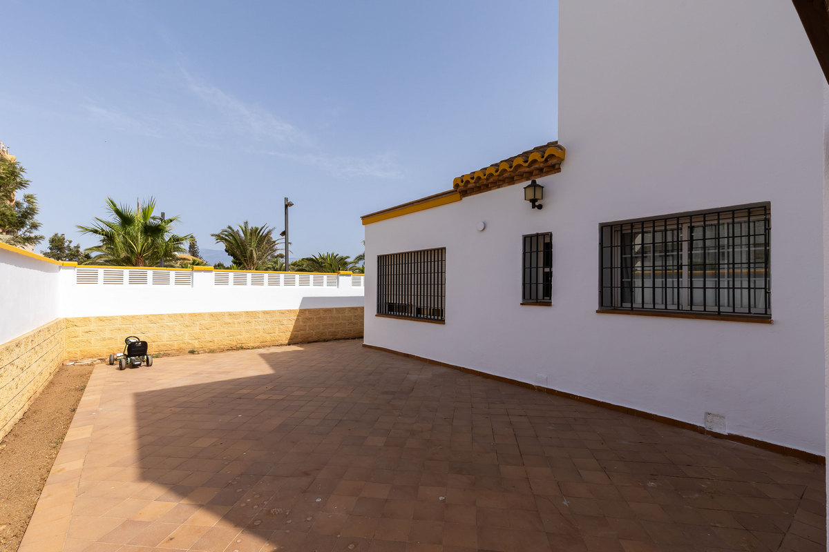 Amplio chalet independiente en ubicación privilegiada