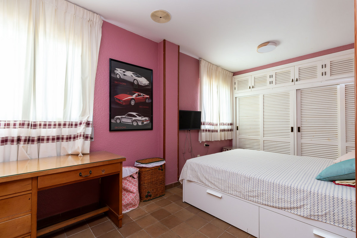 Amplio chalet independiente en ubicación privilegiada