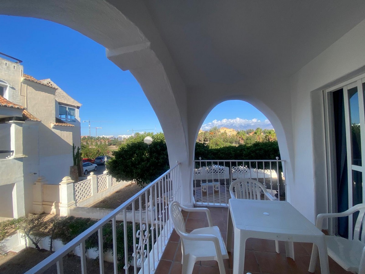 Apartamento en planta primera, Complejo Golf Center Pueblo