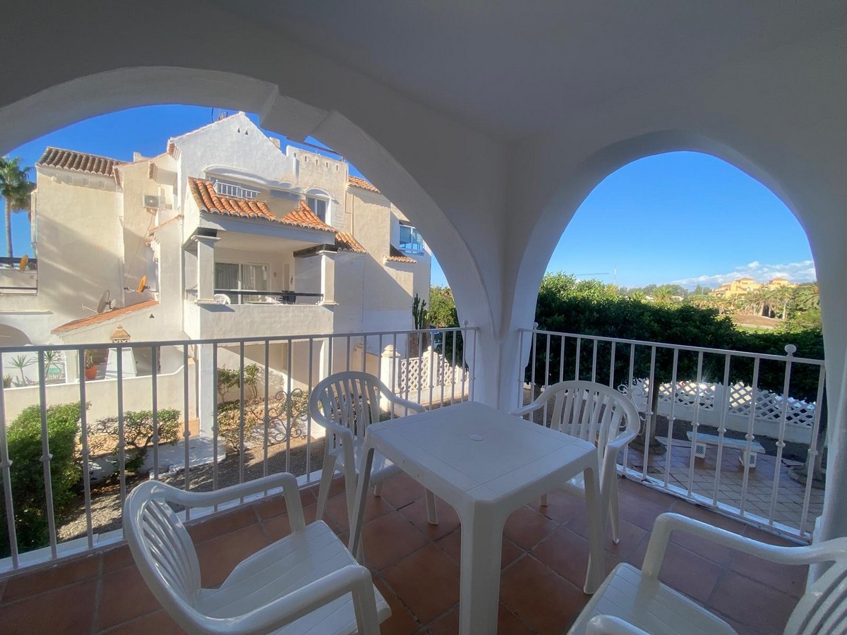 Apartamento en planta primera, Complejo Golf Center Pueblo