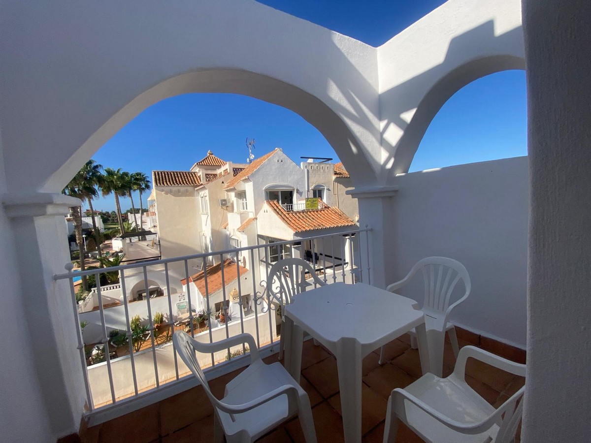 Apartamento en planta segunda, Complejo Golf Center Pueblo