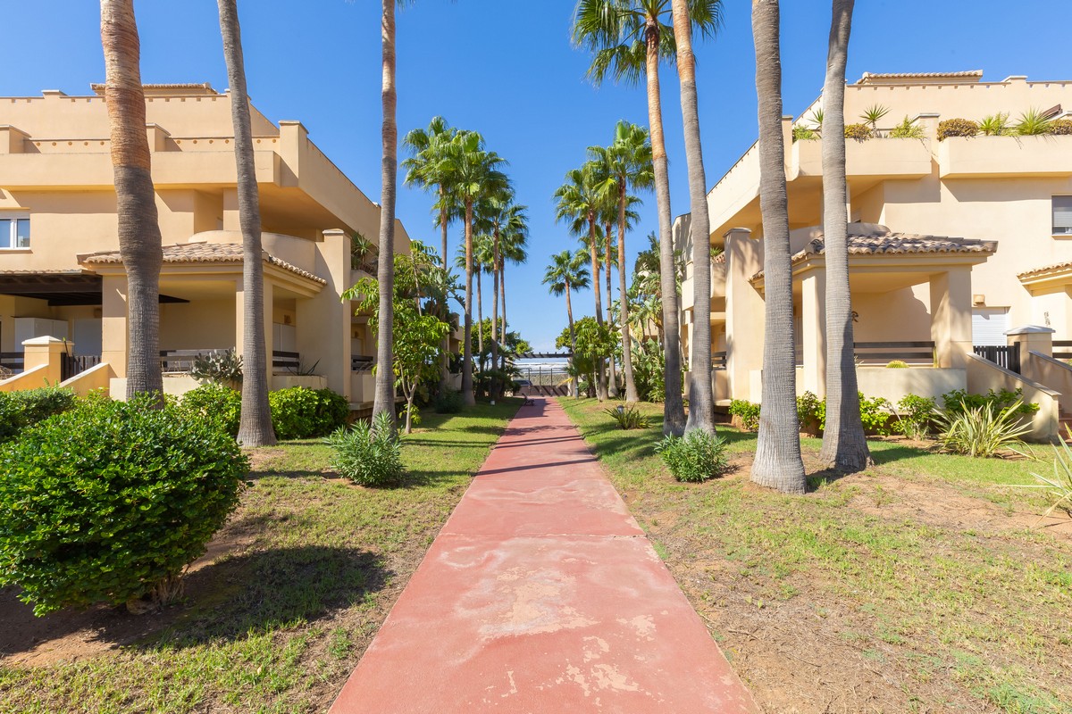 Complexe Villa Romana Golf, appartement exclusif au rez-de-chaussée prêt à emménager