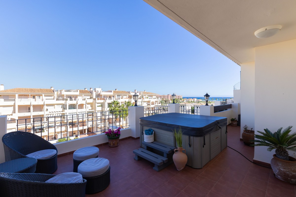 Spectaculaire penthouse en deuxième ligne de plage, Complexe Vereda Golf FII