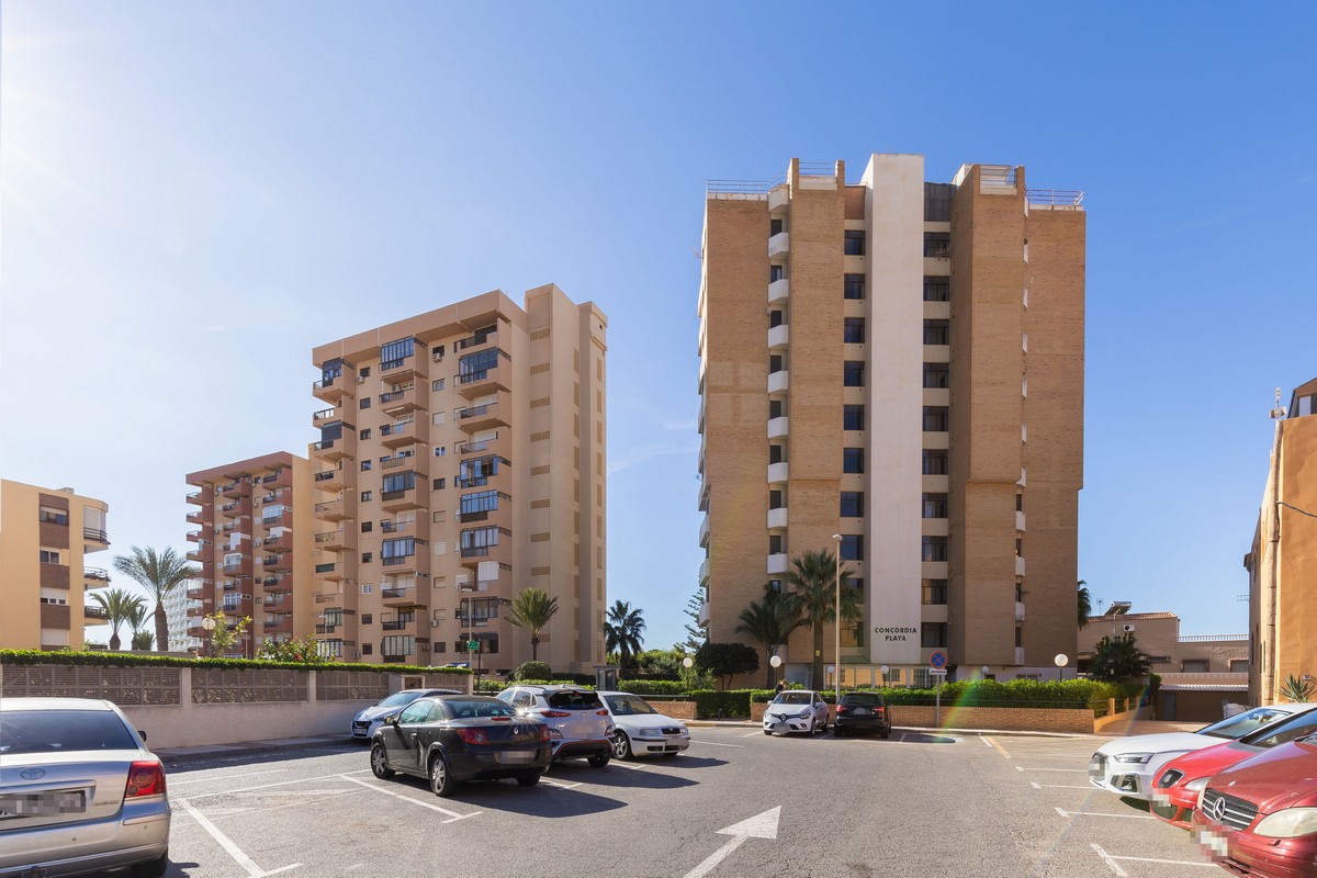 Apartment in Concordia Playa with sea views, Urb. Roquetas de Mar