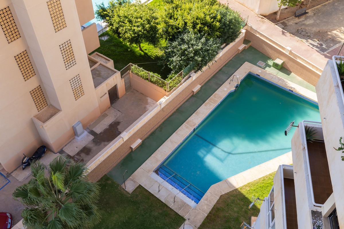 Apartment in Concordia Playa with sea views, Urb. Roquetas de Mar