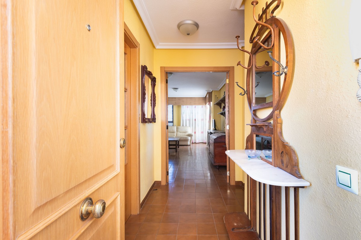 Apartment in Concordia Playa with sea views, Urb. Roquetas de Mar