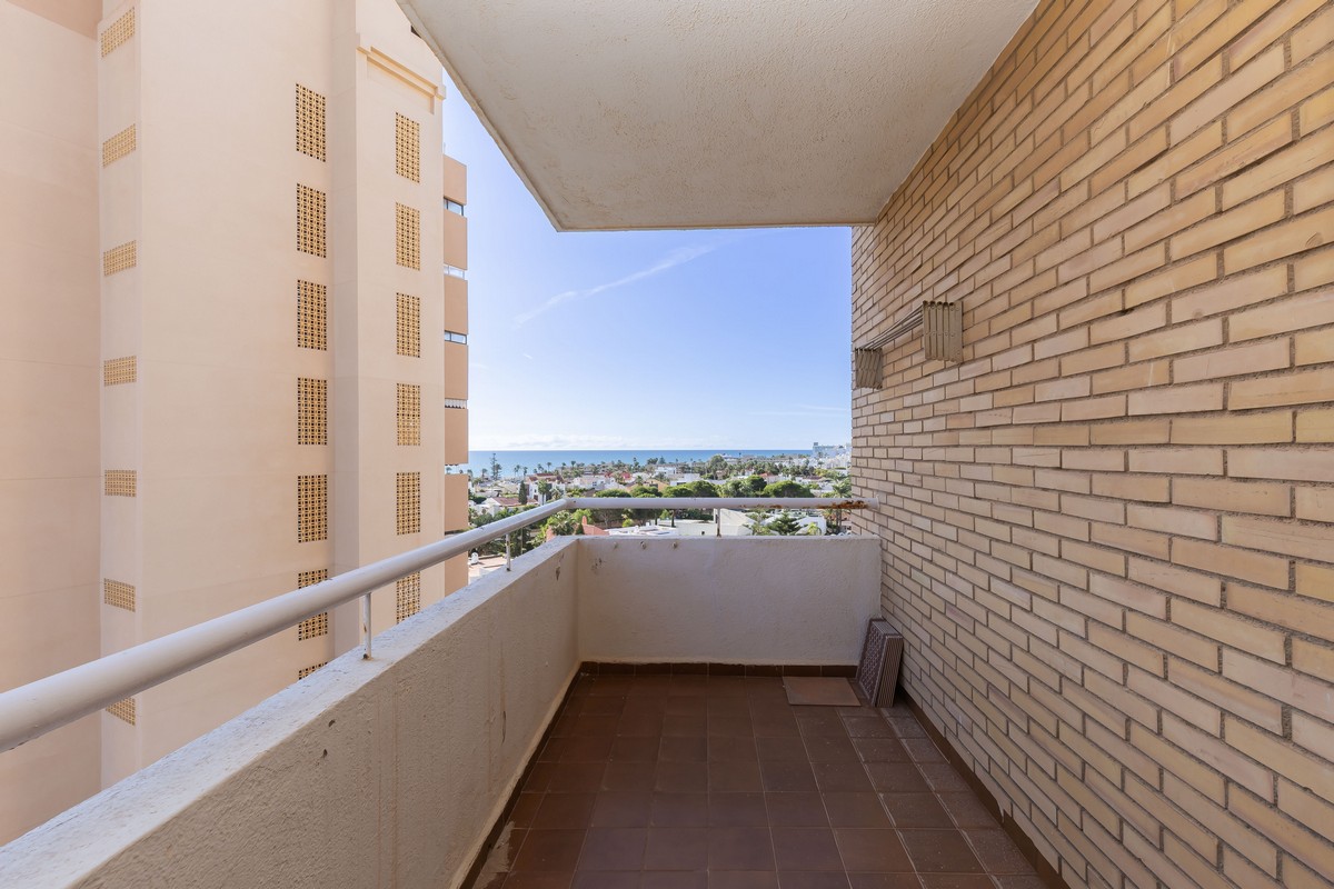 Apartment in Concordia Playa with sea views, Urb. Roquetas de Mar