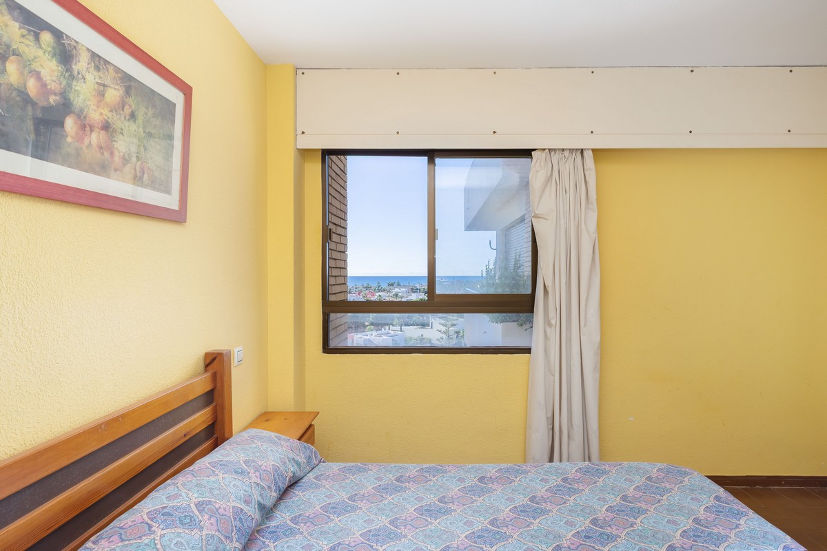 Apartment in Concordia Playa with sea views, Urb. Roquetas de Mar