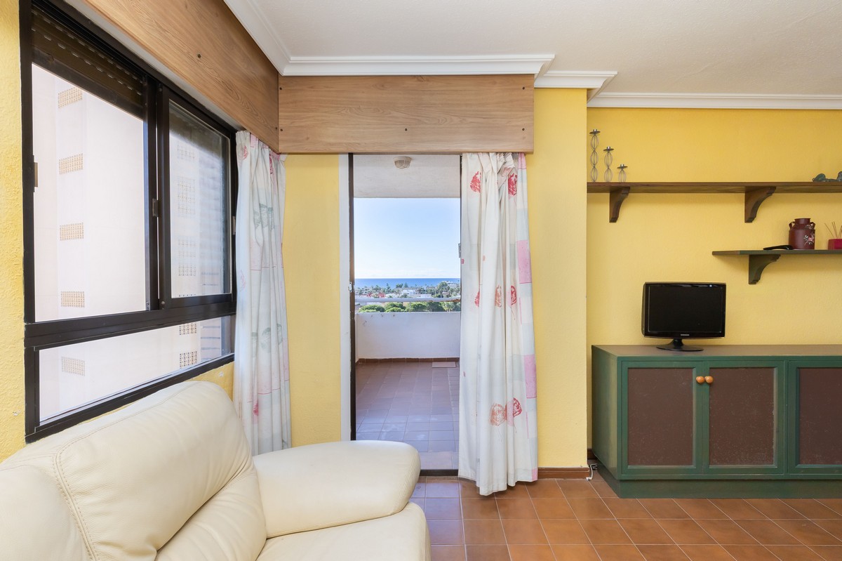 Apartment in Concordia Playa with sea views, Urb. Roquetas de Mar