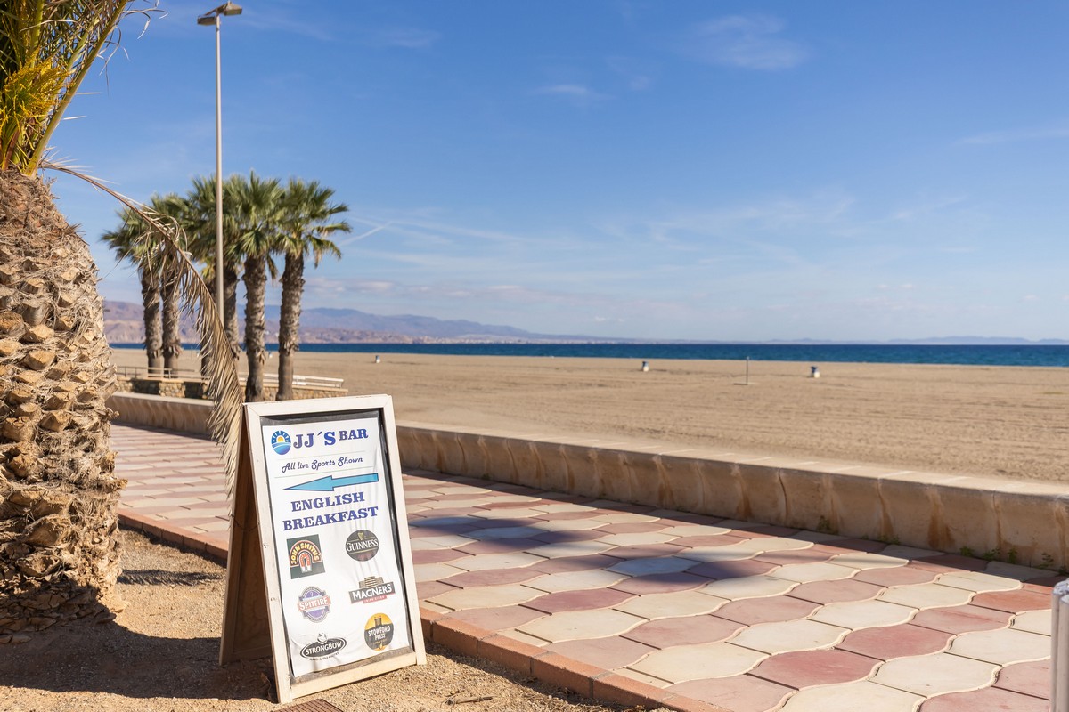 Complexe Las Alondras, 1ère ligne de plage, Playa de la Bajadilla