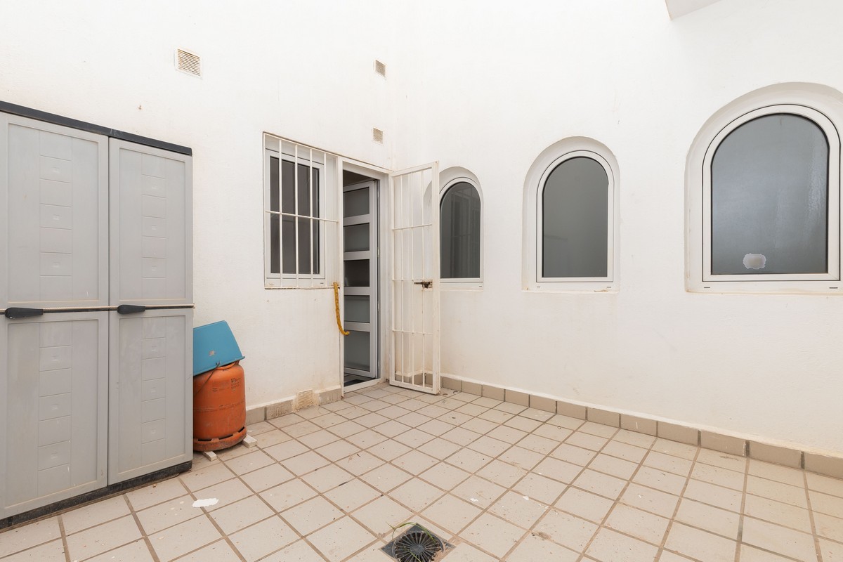 Complejo Las Alondras, 1ª línea de playa, Playa de la Bajadilla