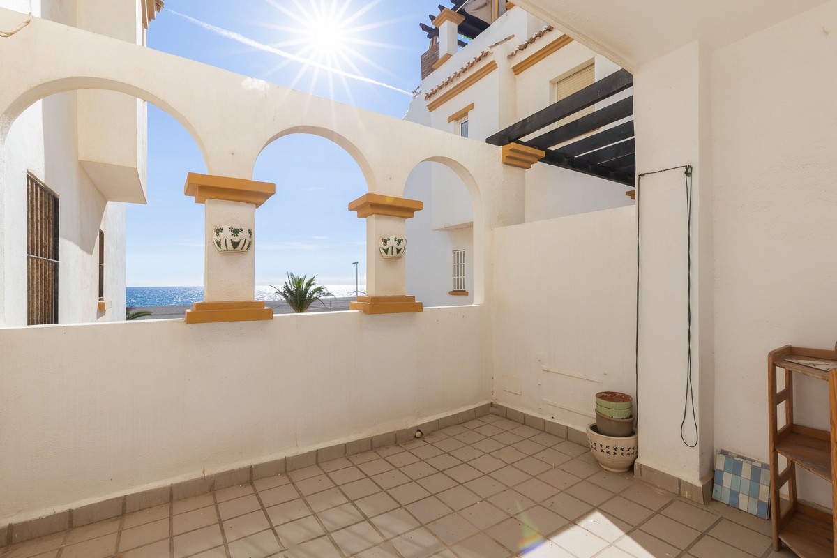 Complexe Las Alondras, 1ère ligne de plage, Playa de la Bajadilla