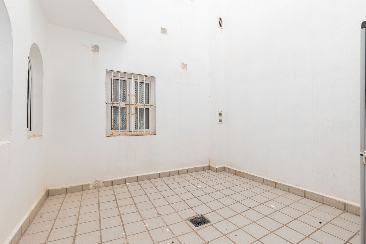 Complejo Las Alondras, 1ª línea de playa, Playa de la Bajadilla