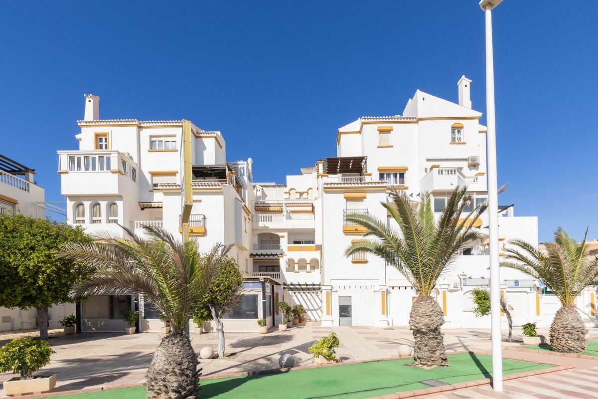 Complexe Las Alondras, 1ère ligne de plage, Playa de la Bajadilla