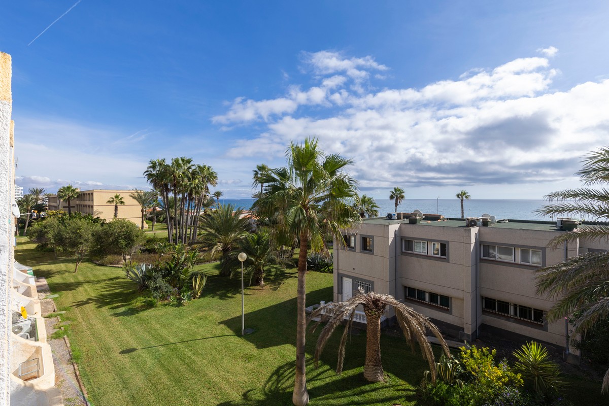 Apartment with sea views, ‘Club Tropicana’ complex, beachfront