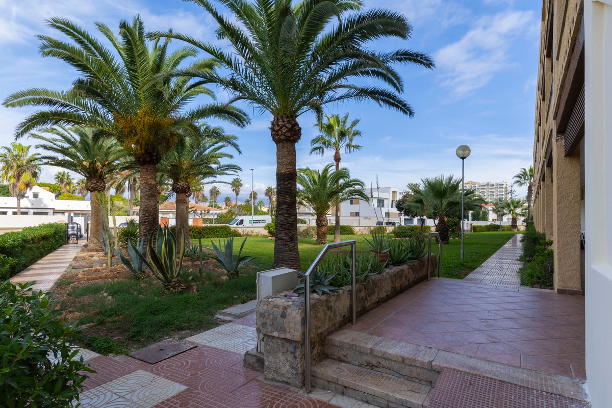 Apartment with sea views, ‘Club Tropicana’ complex, beachfront