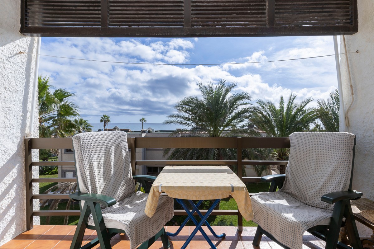 Apartment with sea views, ‘Club Tropicana’ complex, beachfront