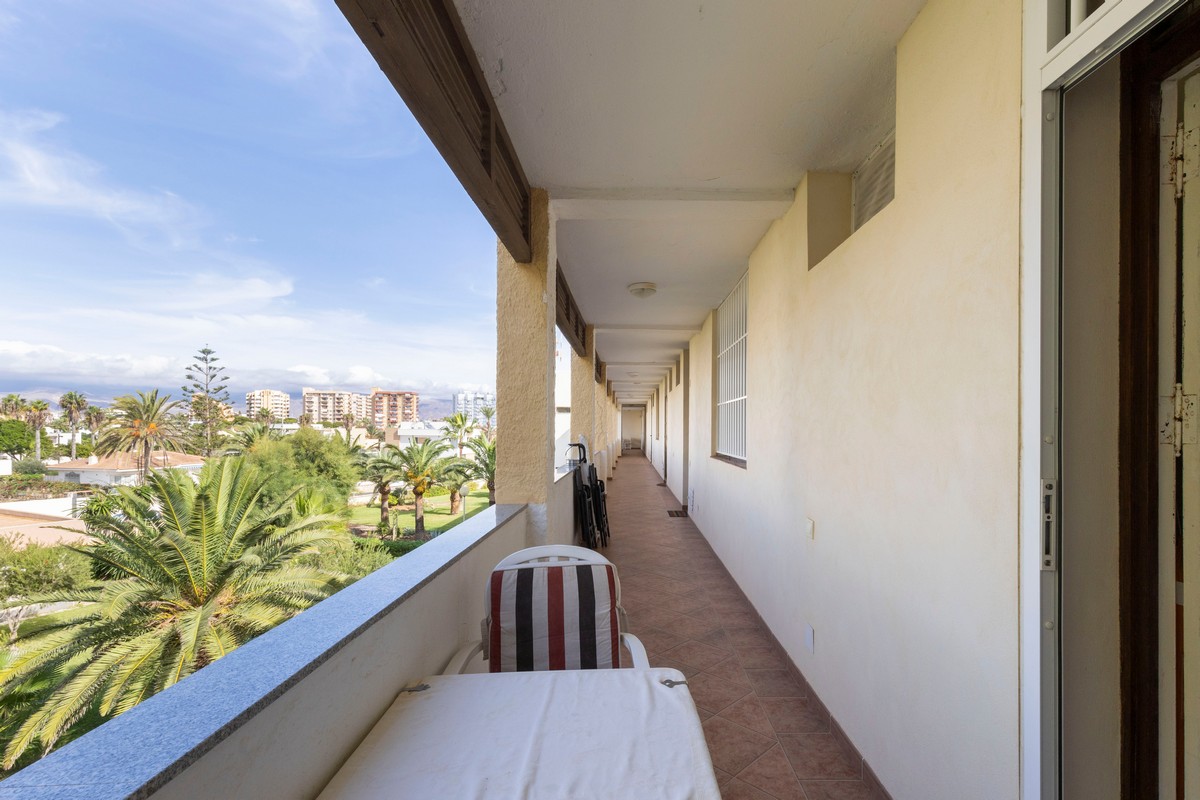 Apartment with sea views, ‘Club Tropicana’ complex, beachfront