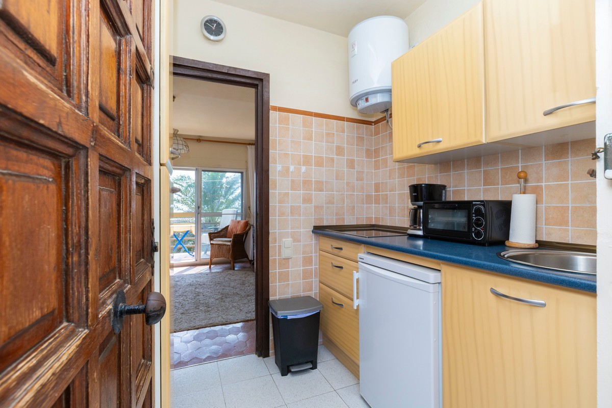 Apartment with sea views, ‘Club Tropicana’ complex, beachfront